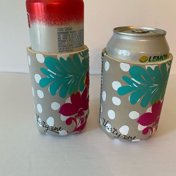 thirty-one Other - Thirty One set of 2 can bottle kookies.